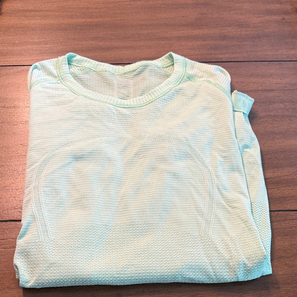 Mint Green Swiftly Tech